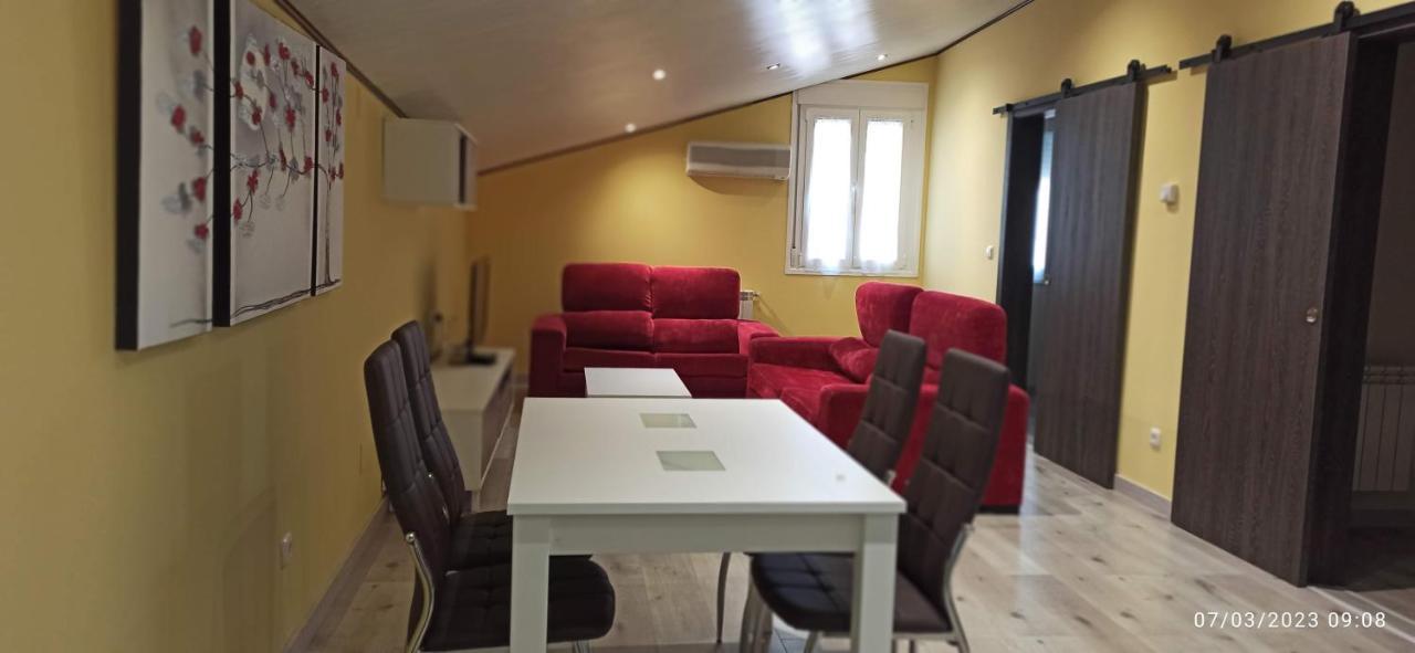 Hostal San Antonio Iscar Buitenkant foto