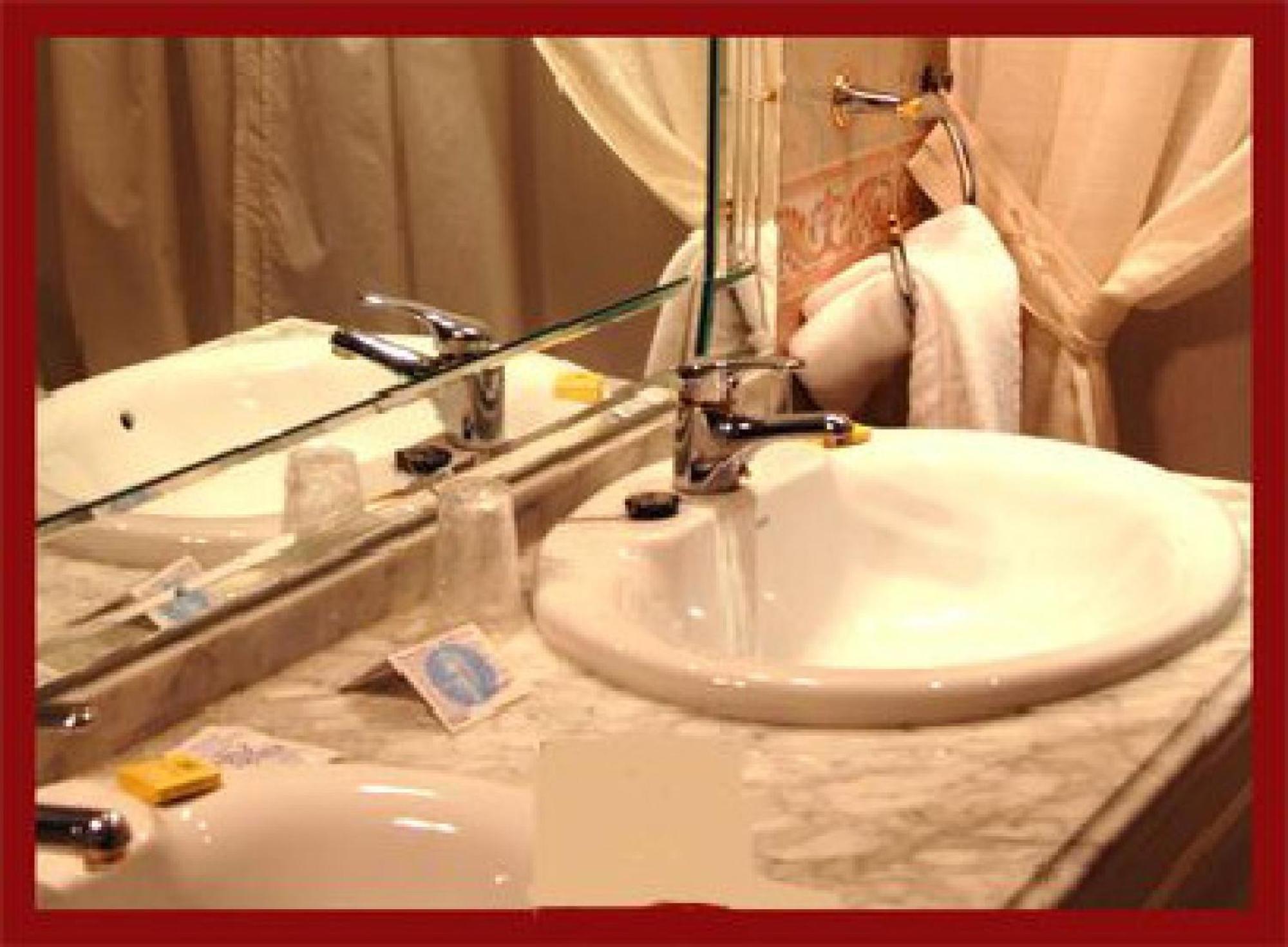 Hostal San Antonio Iscar Buitenkant foto