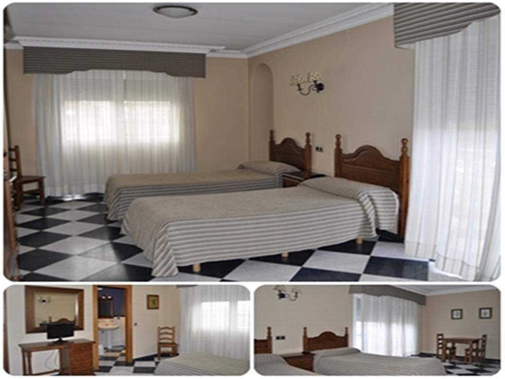 Hostal San Antonio Iscar Buitenkant foto